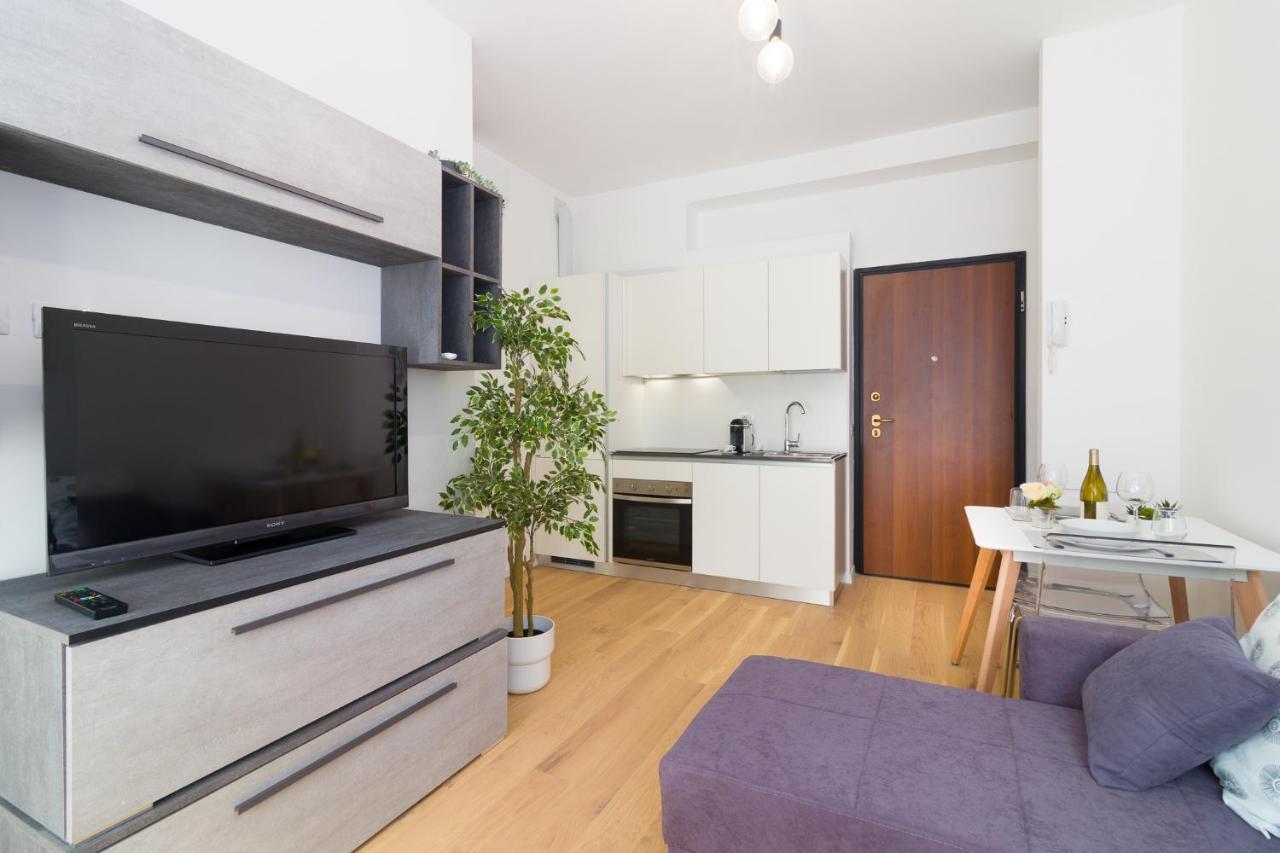 Apartamento Bright Terrace In Milano Exterior foto